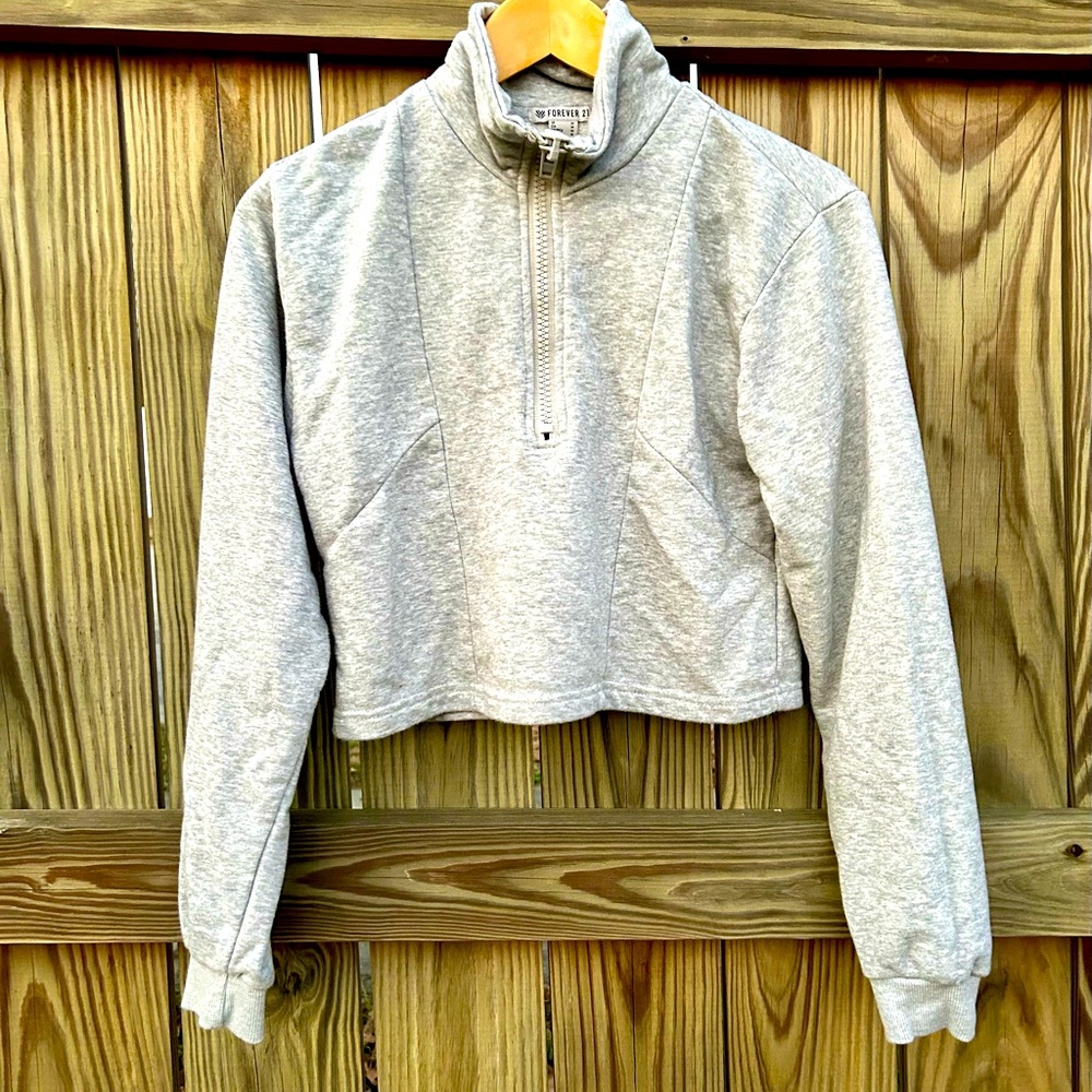 Forever 21 Half Zip Sweatshirt Crop Top Gray Sz. Medium
